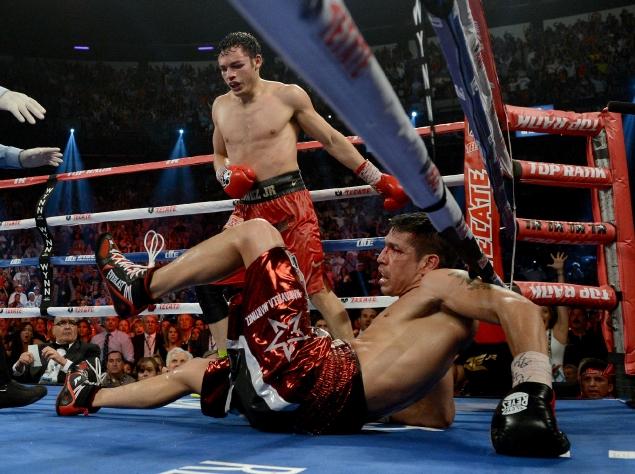 Chávez Jr. se salva de <i>churro</i>