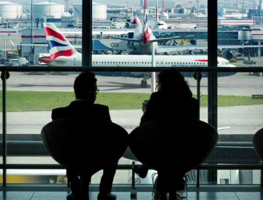 Se entregan los secuestradores del avión libio que fue desviado a Malta