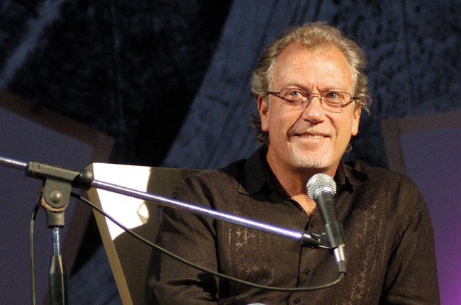 Tener un iPhone no te hace periodista: Jon Lee Anderson