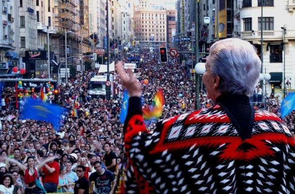 Chavela Vargas está de regreso; hoy llega a México