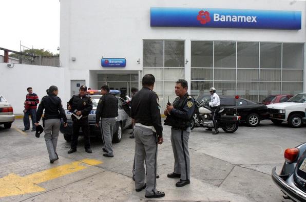 Banamex lo hace otra vez: fallan sus servicios en línea