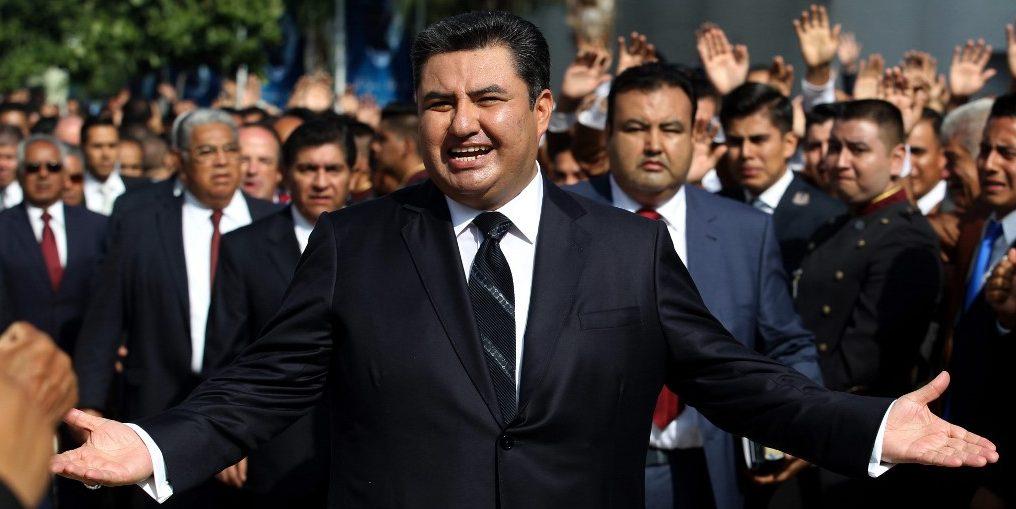 Por errores técnicos, tribunal de EU desestima cargos de abuso infantil contra líder de La Luz del Mundo