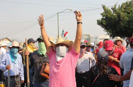 Liberan a maestros de la CETEG acusados de terrorismo