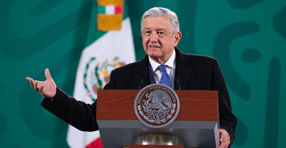4 dichos falsos o engañosos de AMLO sobre los órganos autónomos