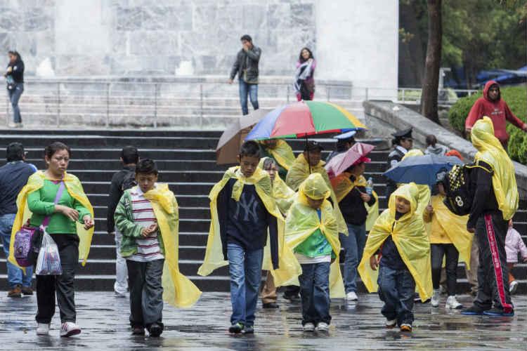 No olvides el paraguas: prevén tormentas para esta tarde en Valle de México