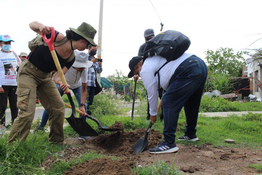 Buscadoras en Jalisco dicen que autoridades atoran su labor de búsqueda