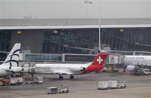 Evacuan terminal aérea en NY por falsa alarma