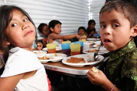 Ayuda a los niños en su día