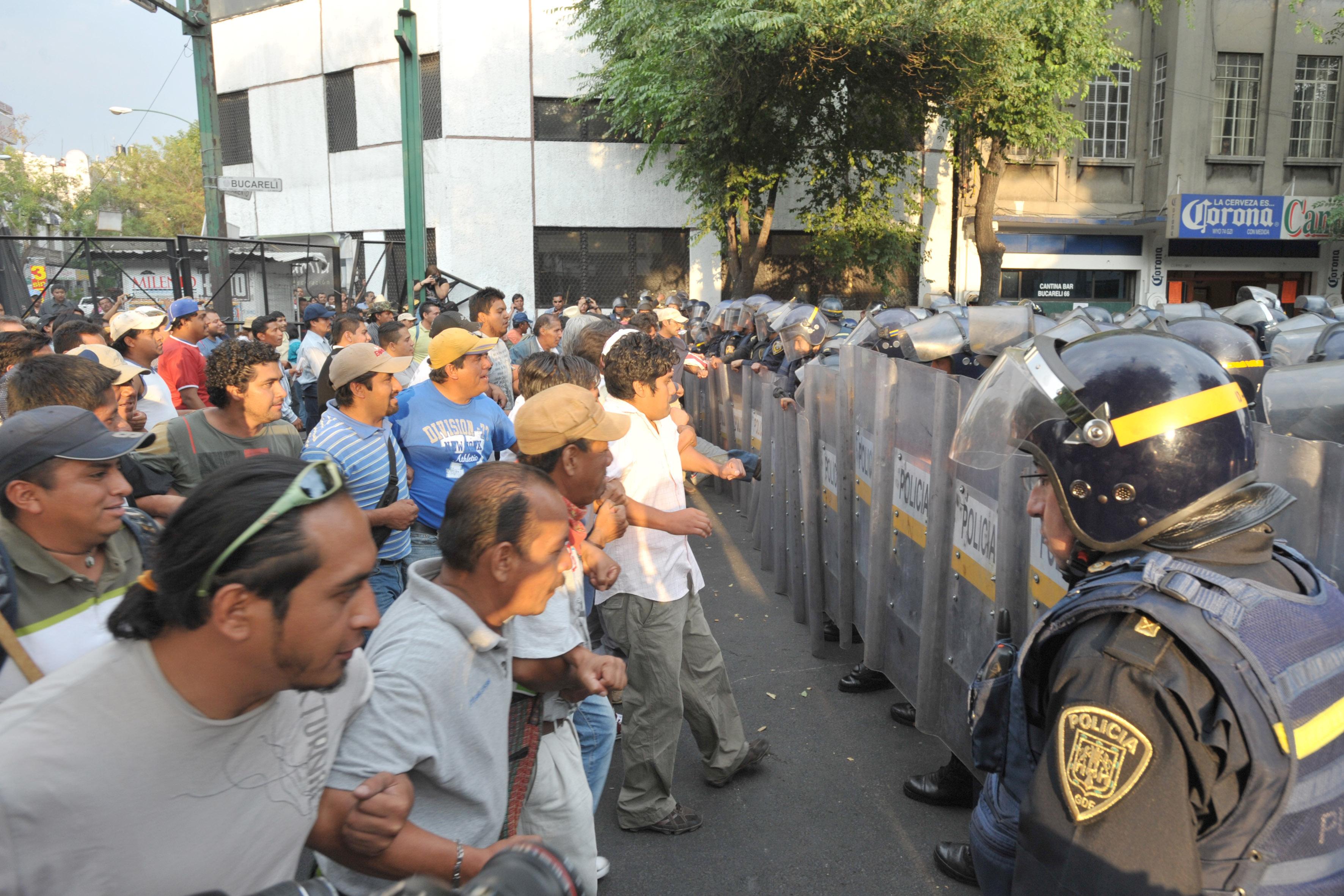 Determinan maestros en Oaxaca continuar con paro indefinido