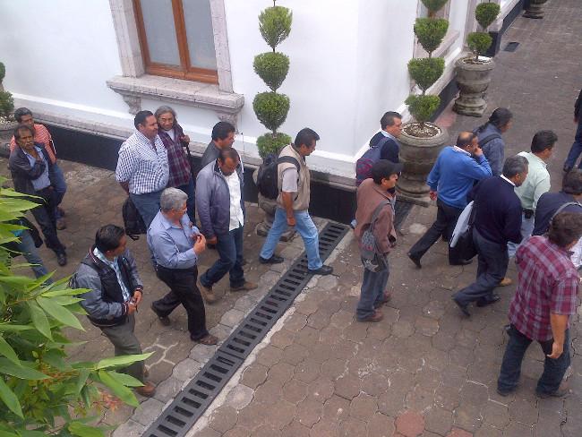 Se reúnen líderes de la CNTE con Osorio Chong