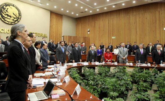 Comisión del INE aprueba sanción a MC por fuga de datos del padrón electoral