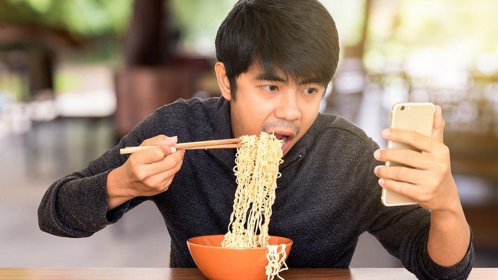Qué es una dieta tecnológica y por qué puede ser una buena resolución de Año Nuevo