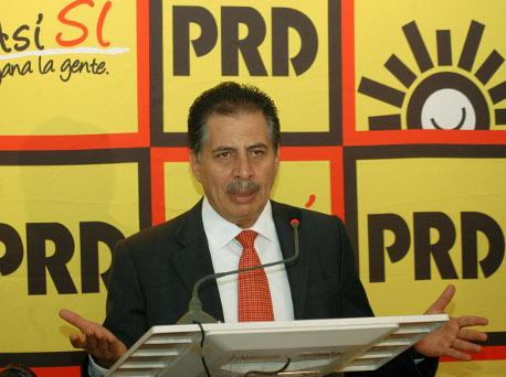 Aprueba PRD consulta para definir alianza con el PAN en Edomex