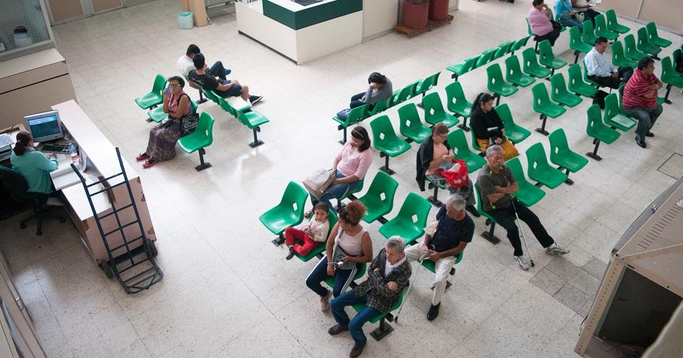 327 denuncias por falta de medicina en instituciones públicas, registra plataforma ciudadana