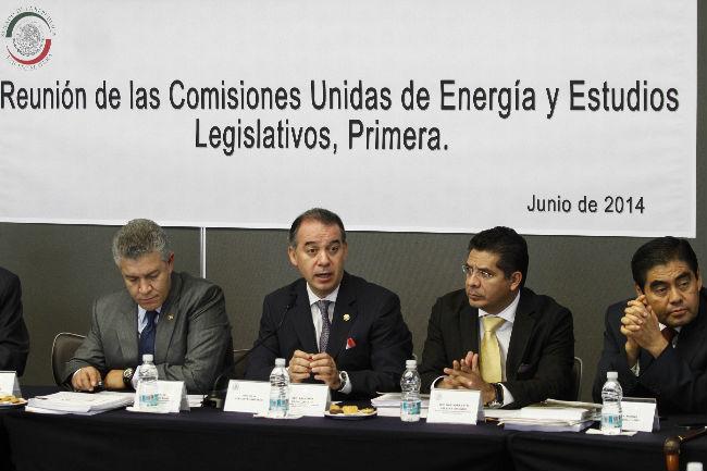 Los argumentos a favor y contra la Ley de Hidrocarburos