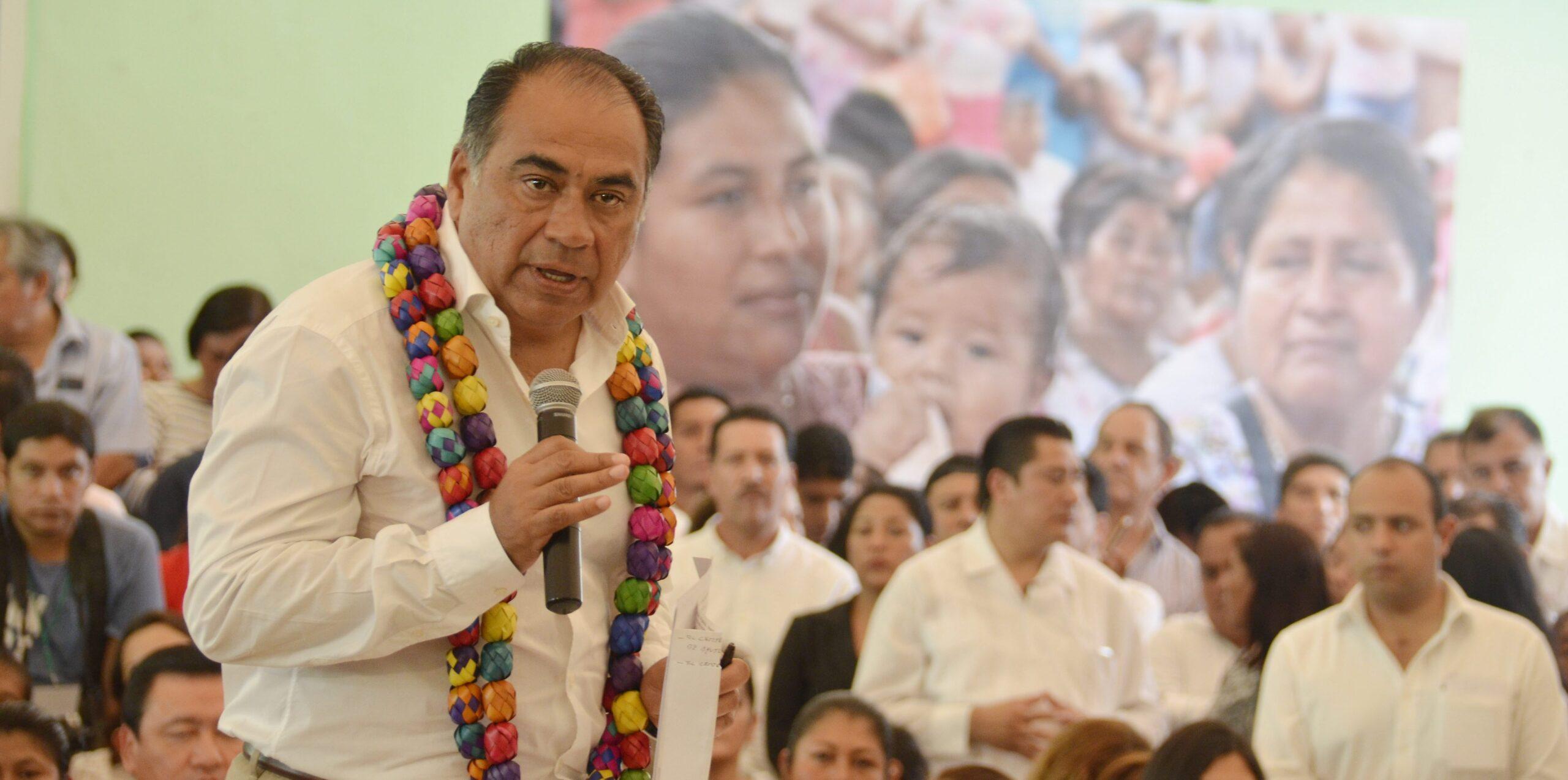 El gobernador de Guerrero se reúne con la Ceteg para resolver conflicto magisterial