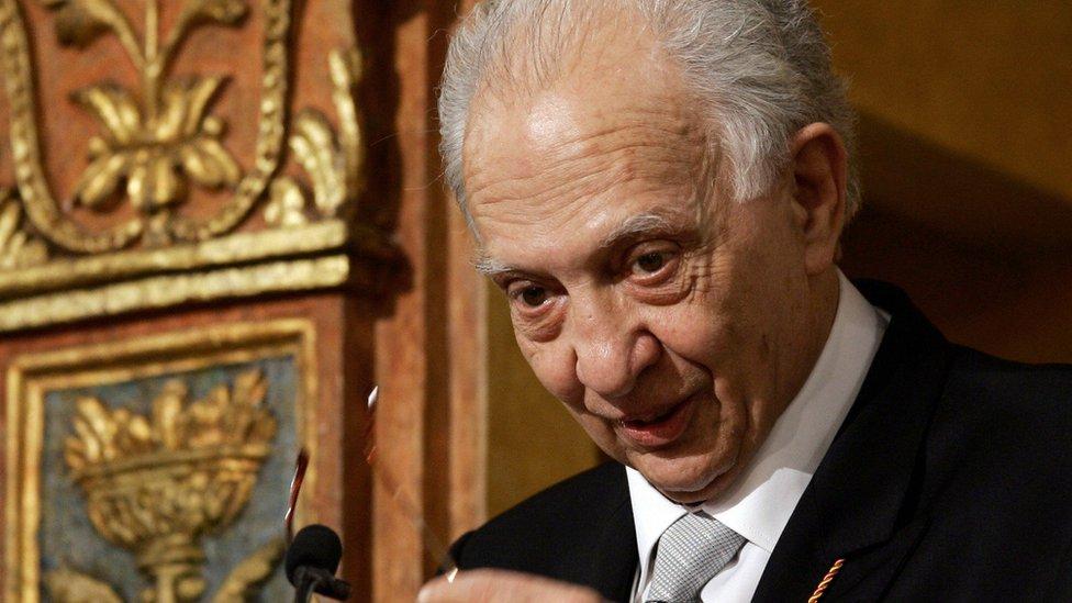 Muere a los 85 años Sergio Pitol, el escritor errante de México