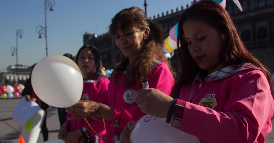 Encargadas de estancias piden candados para recursos e invitan a AMLO a ver su trabajo