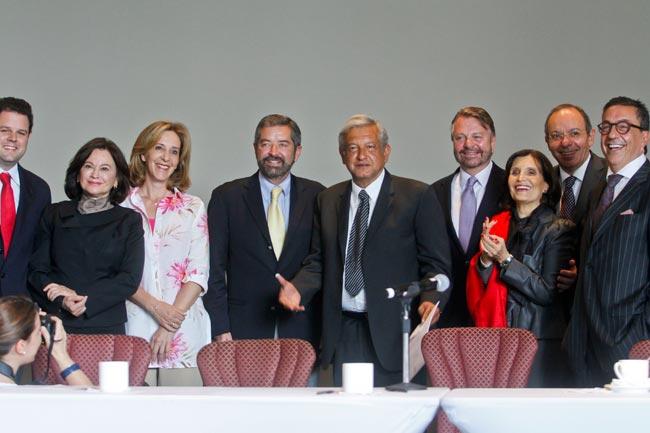 Intelectuales y activistas llaman a presidenciables a la civilidad electoral