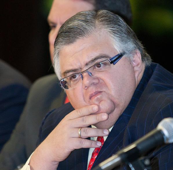 Caen reservas casi 500 mdd: Banxico