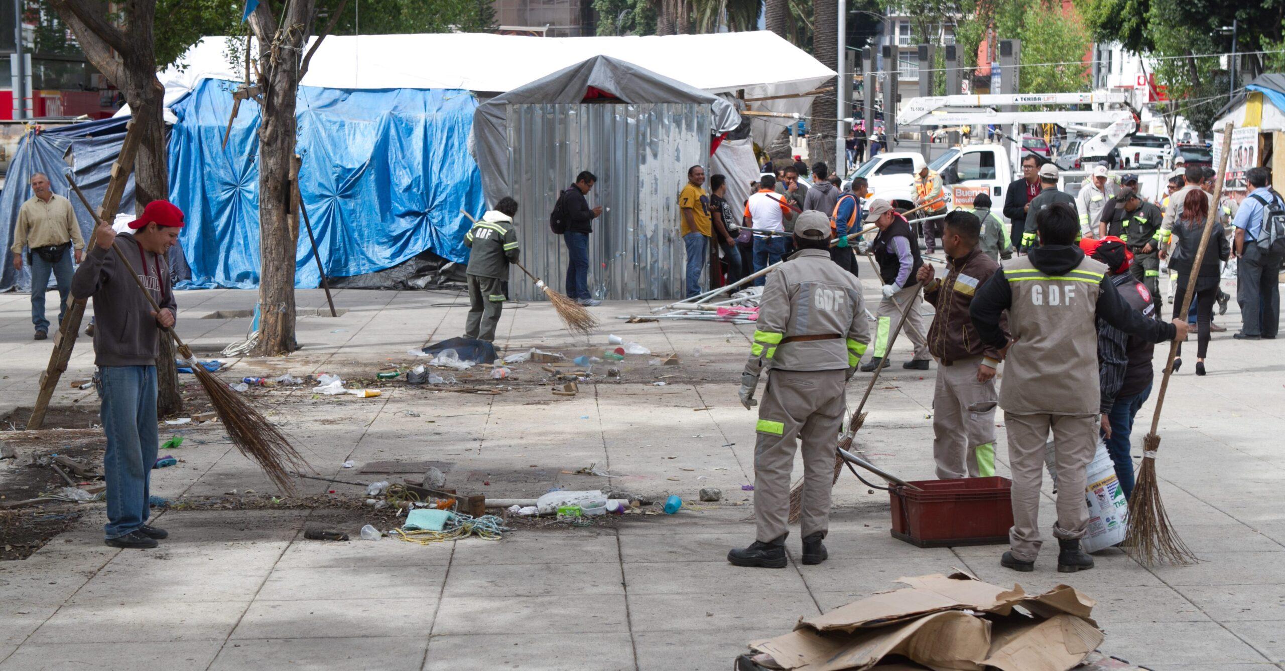 Gobierno de CDMX ahorrará más de 96 mdp uniformes para trabajadores