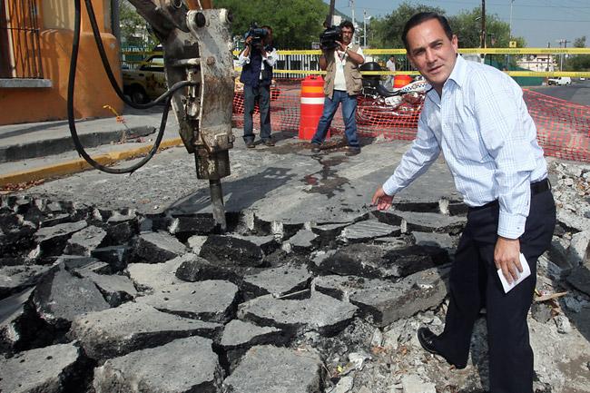 Diputados desvían la atención de la tragedia en #CasinoRoyale: Larrazabal