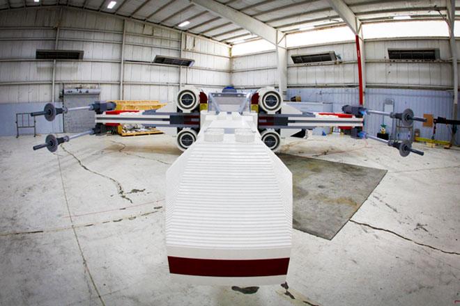 La nave de los 5.3 millones de piezas de Lego.