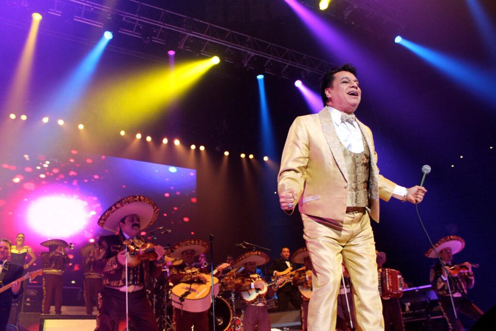 Gracias por Esperar - Album by Juan Gabriel