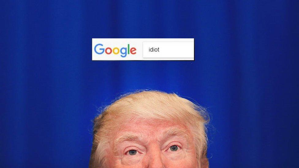 Por qué si escribes “idiot” en Google aparecen fotos de Donald Trump