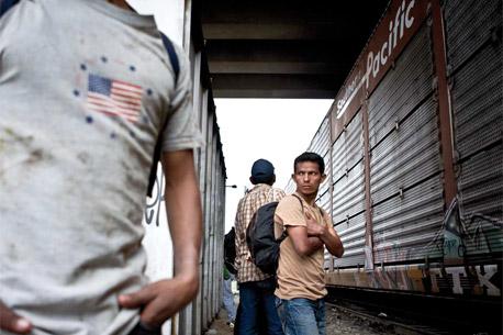 Aprueba Senado Ley Migratoria