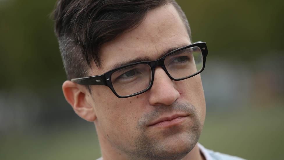 Quién es Martin Sellner, la nueva cara “hipster” de la extrema derecha en Europa