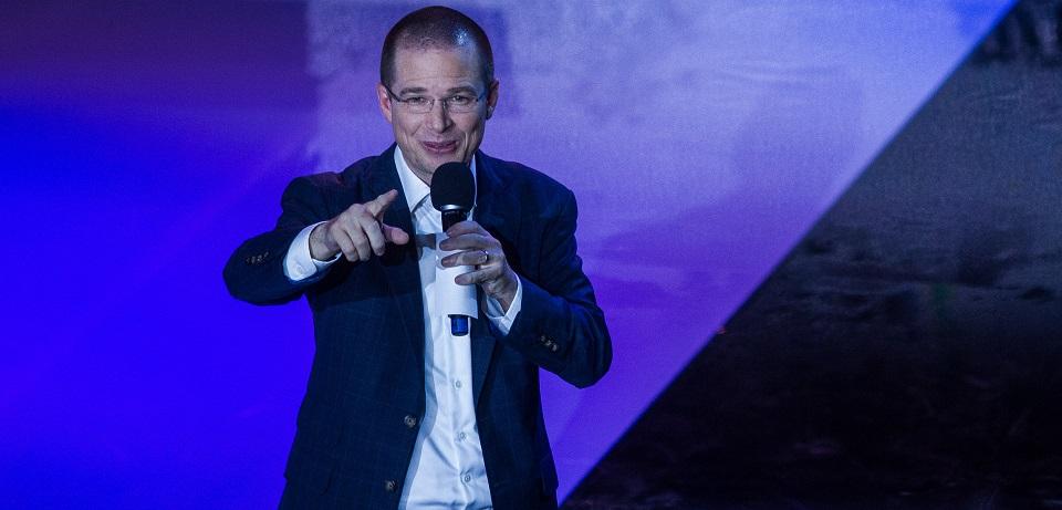 Verificado.mx: #ObvioPhotoshop, el permiso de residencia de EU que circula en redes NO es de Anaya