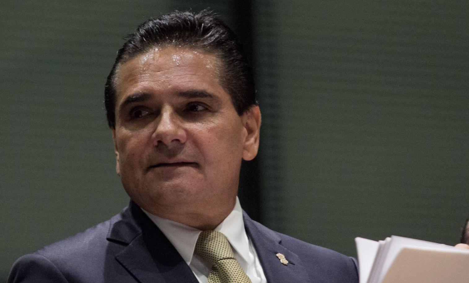 Gobierno de Michoacán denuncia que exgobernador Aureoles gastó mil 227 mdp en renta irregular de aviones