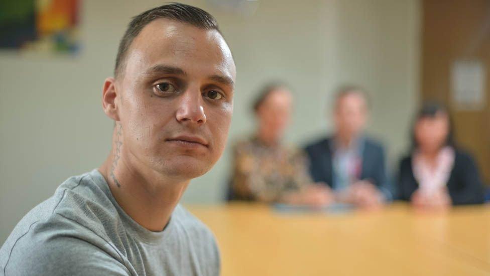 “Una lesión en la cabeza me hizo cometer un crimen”