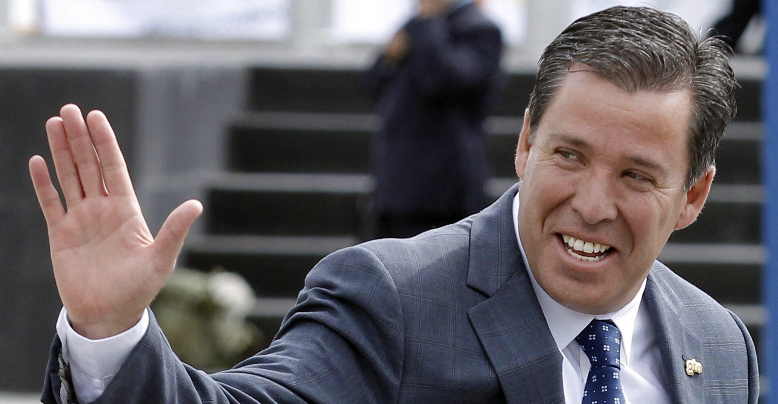 Gobierno de Guanajuato beneficia a empresa que no existía con terrenos para parque aeroespacial