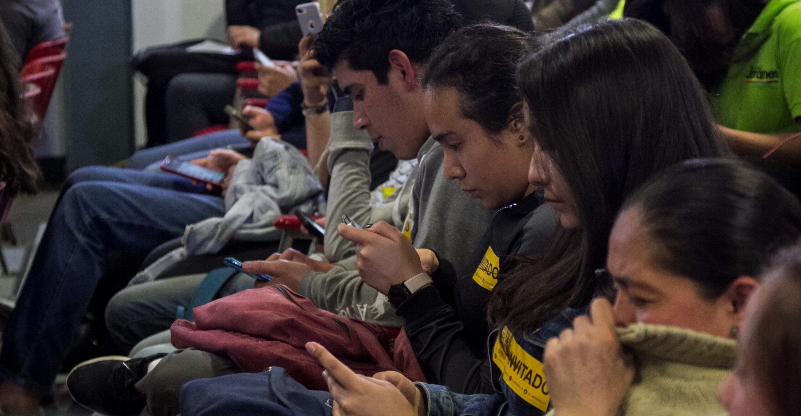 Los jóvenes que integran el bono demográfico de México tiene un futuro poco alentador, advierte ONG