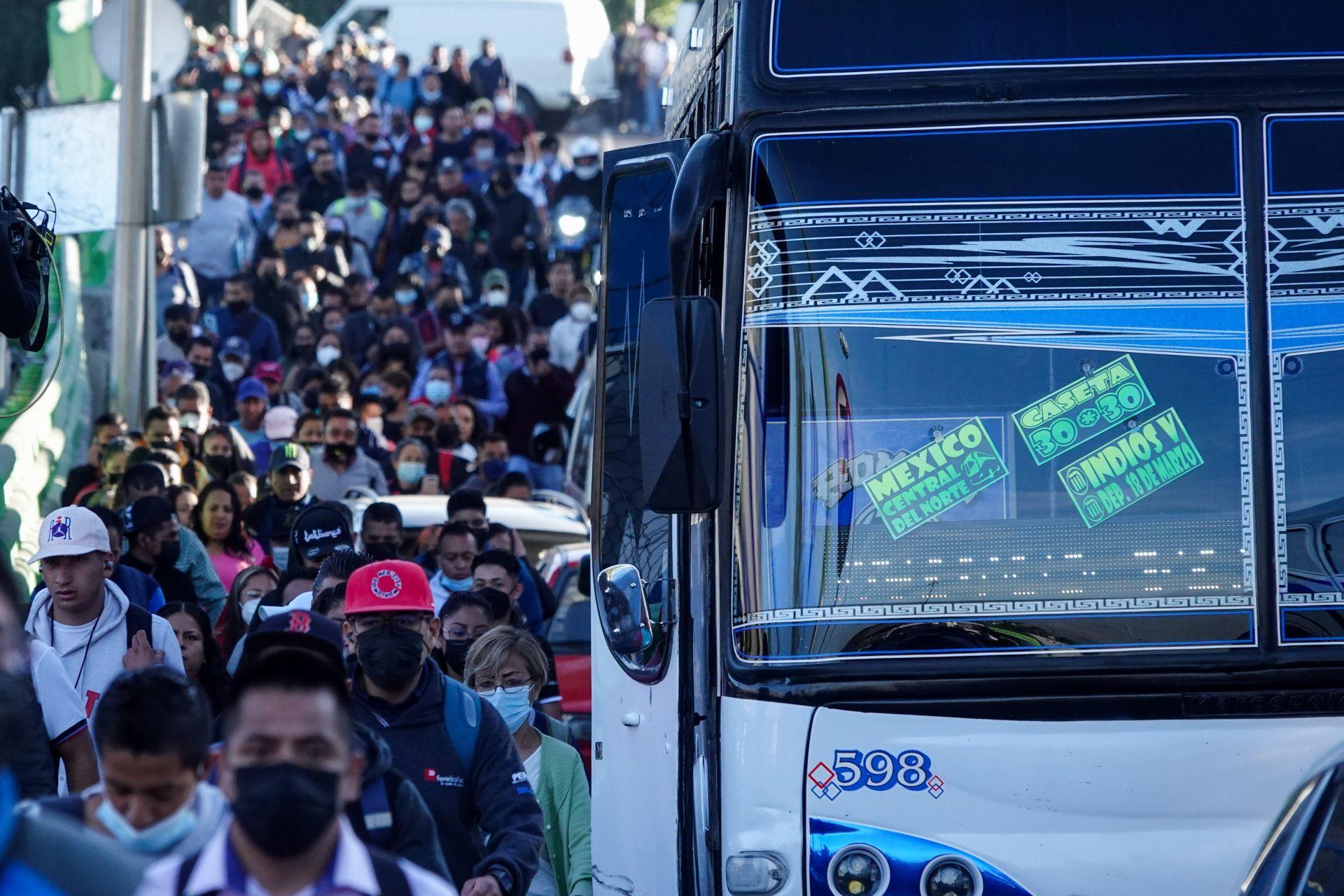 Liberan 15 vialidades bloqueadas por transportistas; hay cierre parcial en Zaragoza