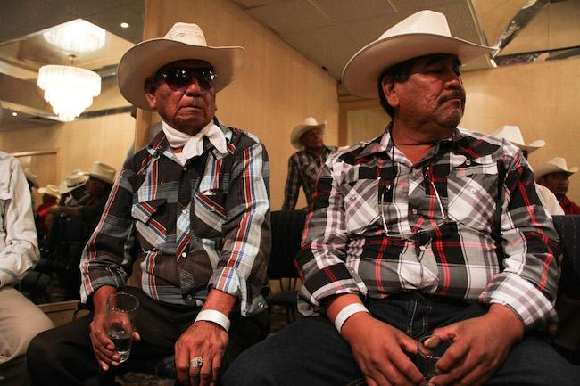 Líder del pueblo yaqui desafía orden de arresto y viaja al DF para denunciar despojo de río