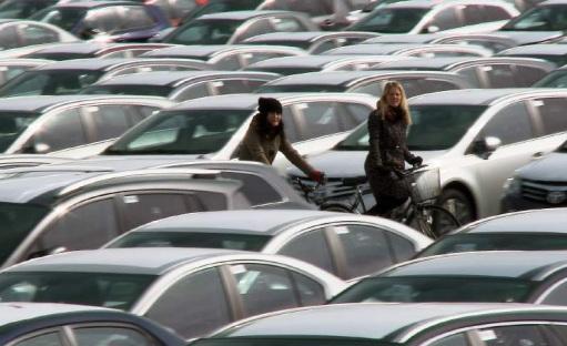 Un documental sobre la “guerra” entre los autos y las bicis