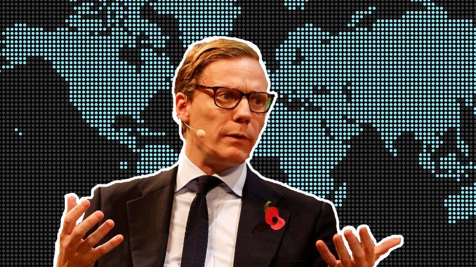 Cómo Cambridge Analytica usó sus métodos para influenciar elecciones en todo el mundo (también en América Latina)
