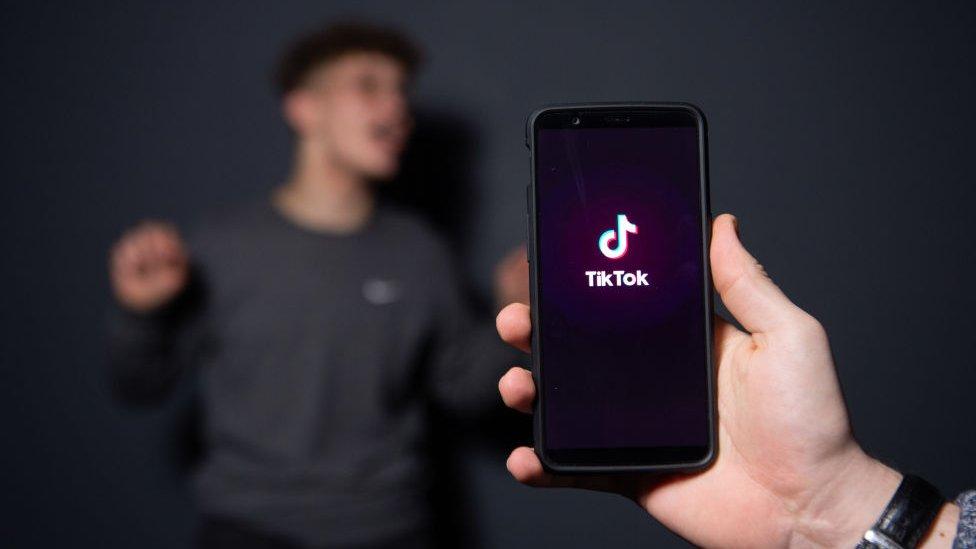 TikTok: la exitosa app de la que probablemente nunca escuchaste hablar si tienes menos de 35