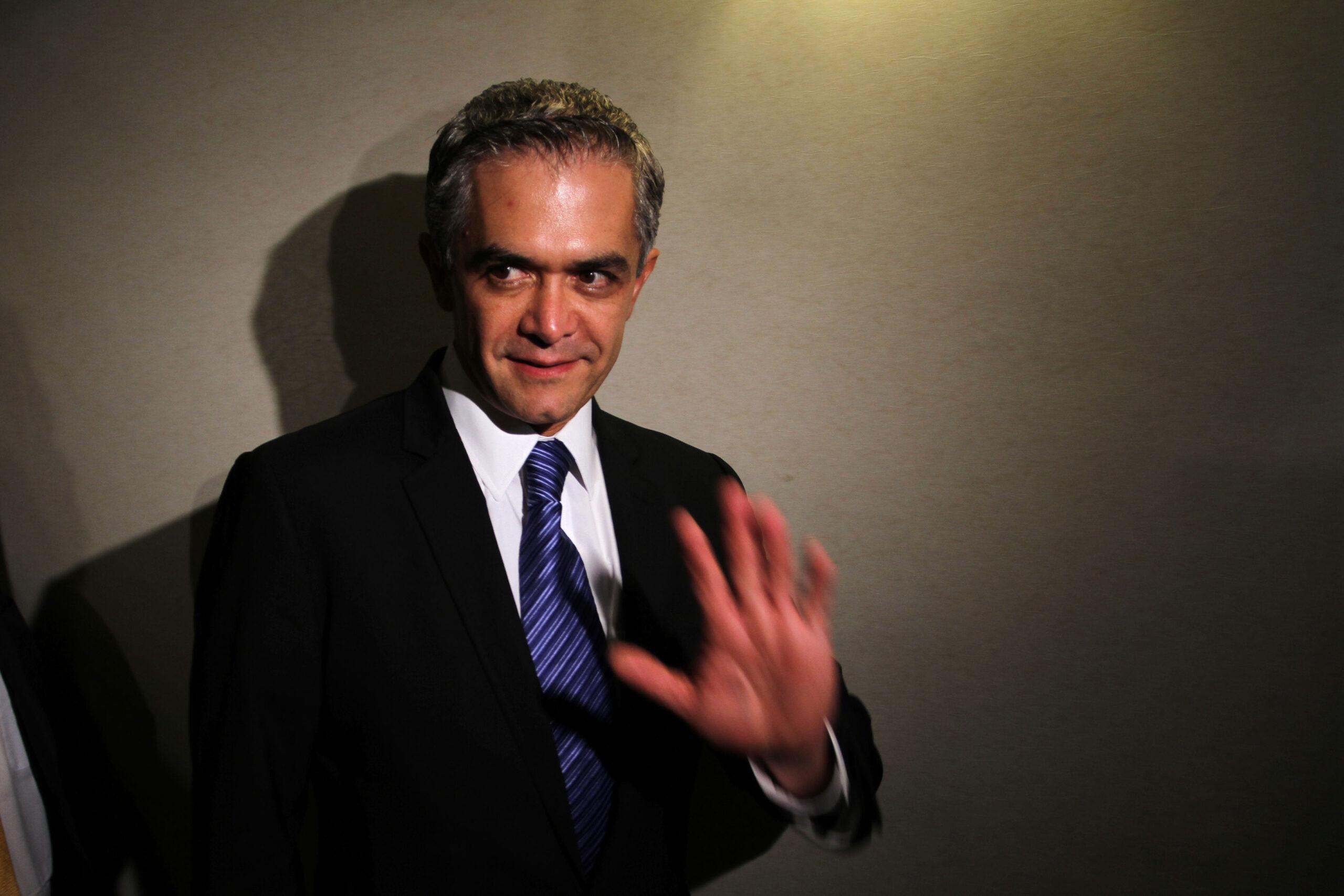 Se descarta Mancera como rival de Ebrard para 2018