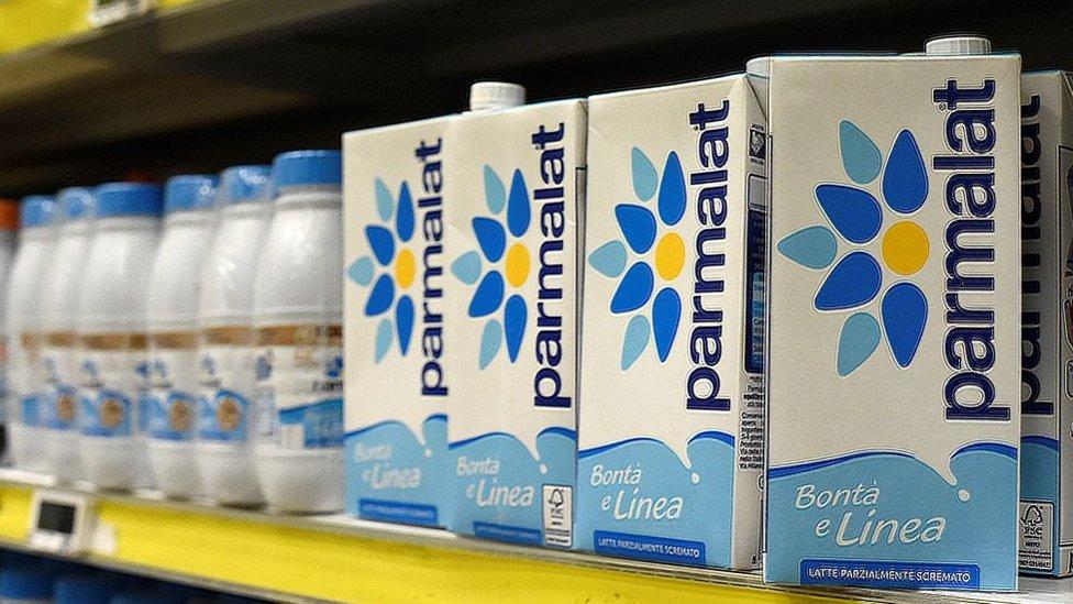 7 grandes empresas que se vendieron por un dólar