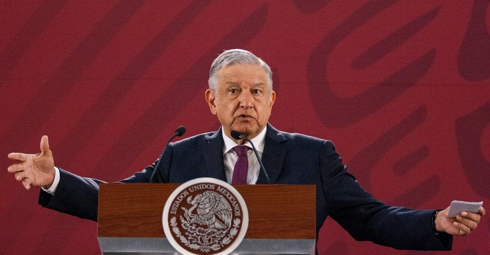 Gobierno federal anuncia más despidos, recortes en viáticos y comunicación