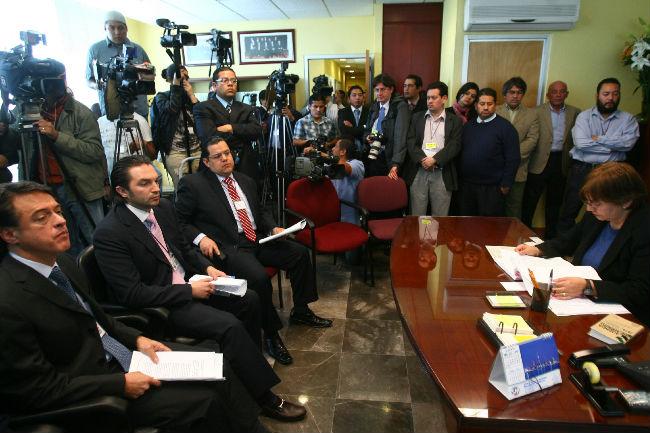 Senadores aprueban negar el ingreso de cámaras a juicios