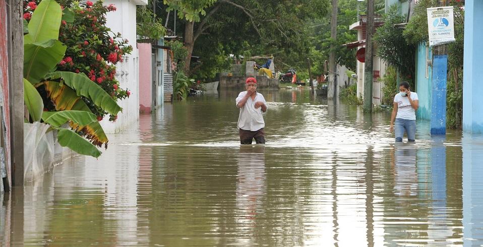 Respuesta ante inundaciones en Tabasco demuestra que Fonden no es necesario: secretario de Bienestar