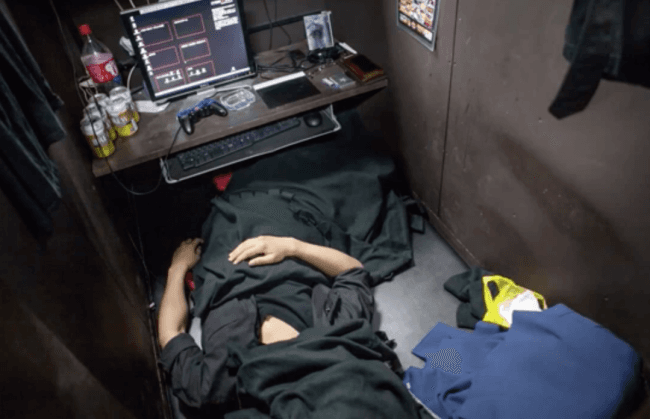 Los refugiados de los cibecafés japoneses