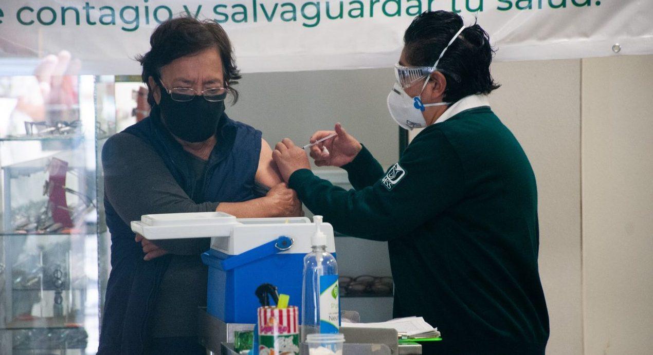 Salud CDMX advierte: vacunas de influenza en privados pueden ser falsas o viejas