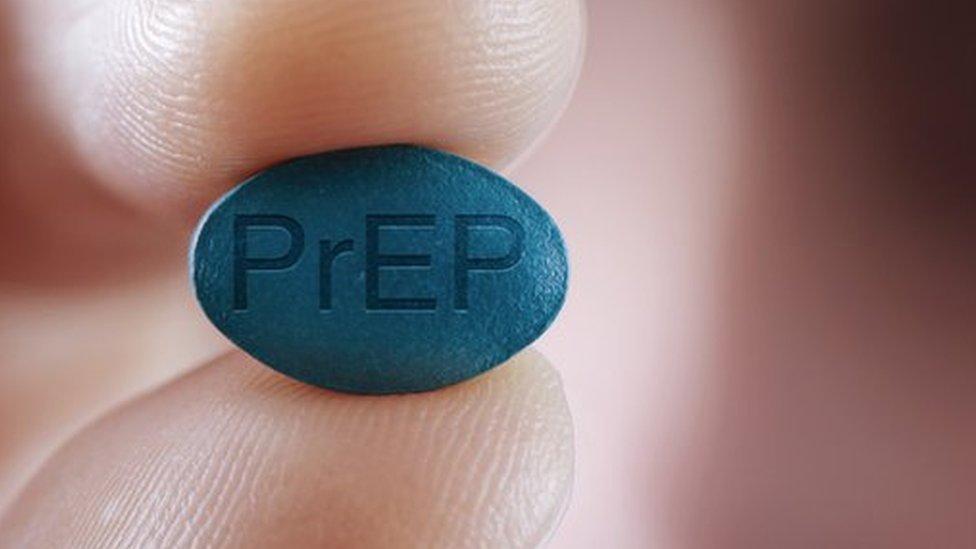 Qué es y cómo funciona la PrEP, la pastilla para prevenir el VIH que se empezará repartir gratis en Chile en 2019