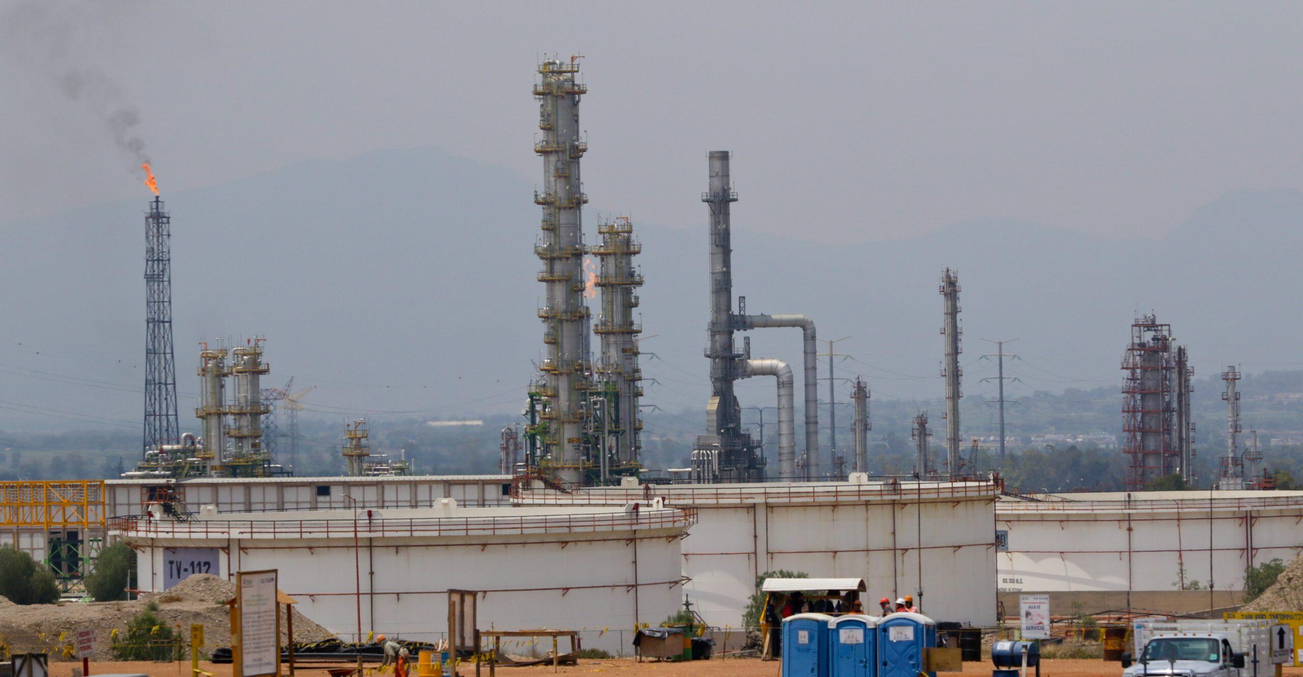 Sobornos en Pemex eran de hasta 5 mdd; reunirse con Lozoya costaba 100 mil dólares, revela espionaje